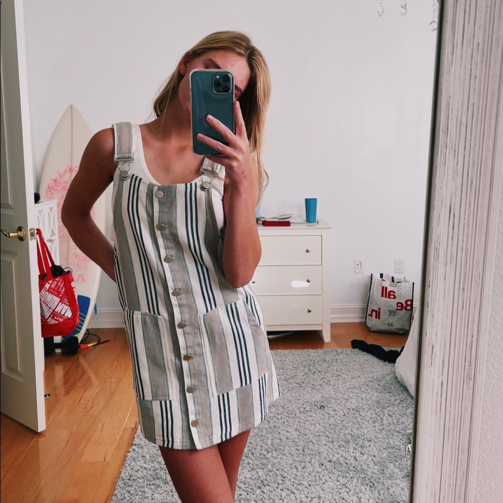 overall dress